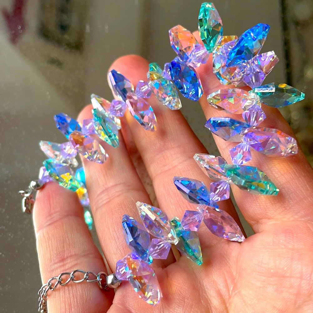 Aurora Borealis crystal pink blue white bracelet - Picture 3 of 6